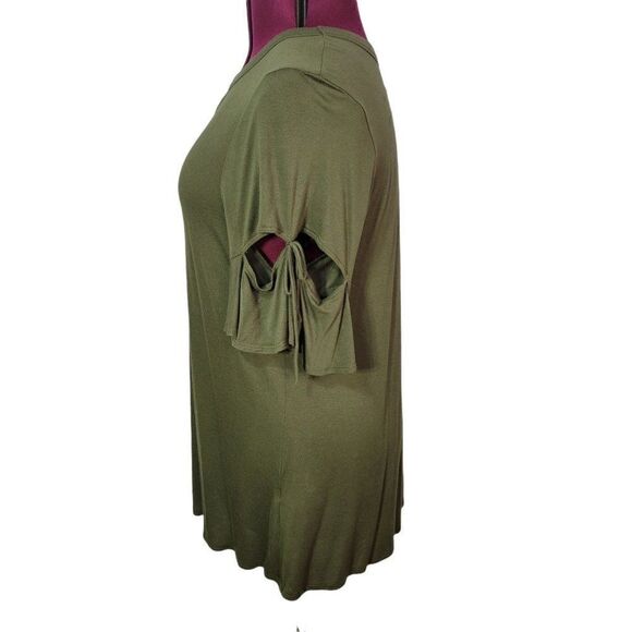 Misia Green Cut Out Bell Sleeves (Size 3X) - Picture 3 of 7